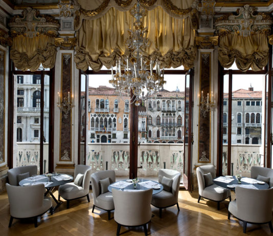 Aman Resort Dining Area – Venezia