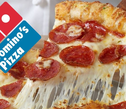 La pizza a stelle e strisce usa la macchina!