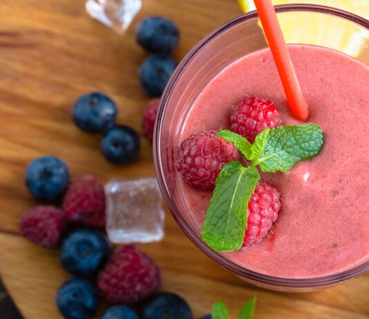 Il sorbetto si innova e diventa multitasking. Da intermezzo tra primo e secondo piatto, agli abbinamenti con carpaccio di tonno, hamburger e Moscato di Pantelleria