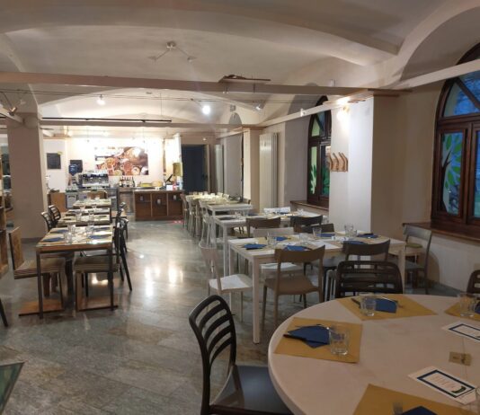 Val Pellice, inclusione in cucina. I cuochi rifugiati della Diaconia Valdese preparano i piatti tipici della tradizione ucraina e gambiana