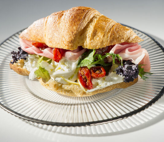 Croissant Day, da Citterio una ricetta sfiziosa e smart per una colazione all’insegna del salato
