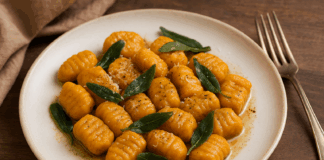 Gnocchi di Zucca al Burro Nocciola e Salvia: il comfort food perfetto di fine novembre