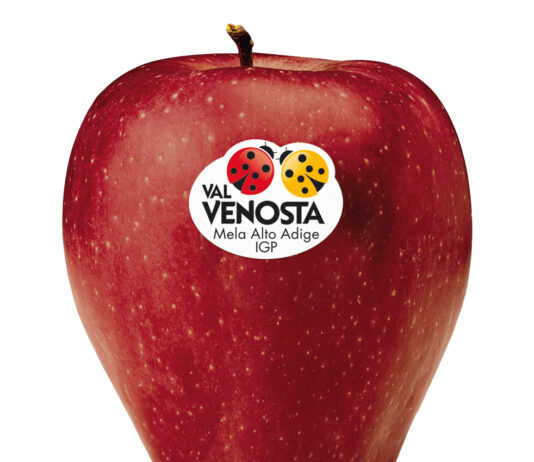 RED DELICIOUS VAL VENOSTA. La seduzione ha un colore. Ed è rosso Val Venosta.