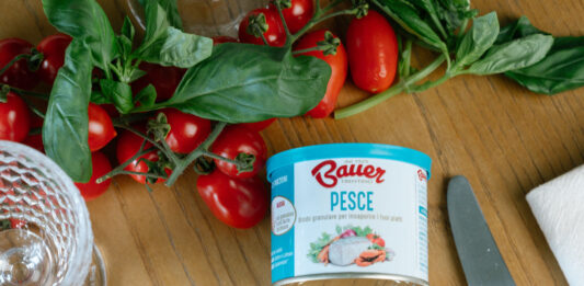 Gazpacho di pomodori con gamberi stufati e Granulare Pesce Bauer