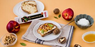 Bruschette con ricotta, pesche grigliate e DADOCREMA