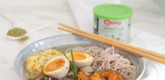 Ramen all’italiana con Granulare Vegetale Bio Bauer
